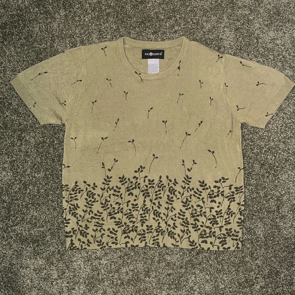 Sag Harbor Tan and Black Floral Short Sleeve Tee